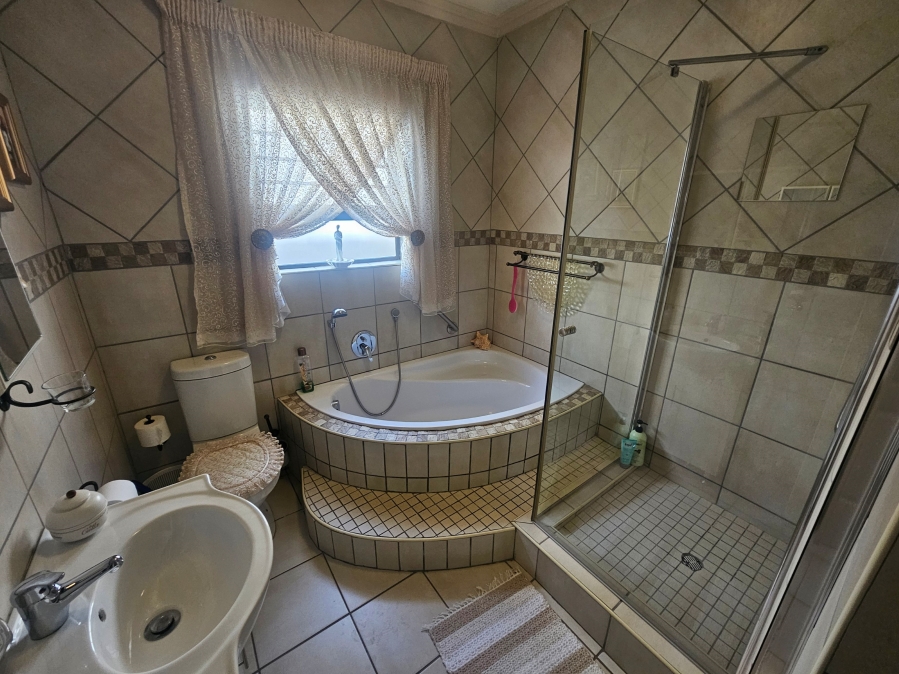 To Let 2 Bedroom Property for Rent in Wilkoppies North West